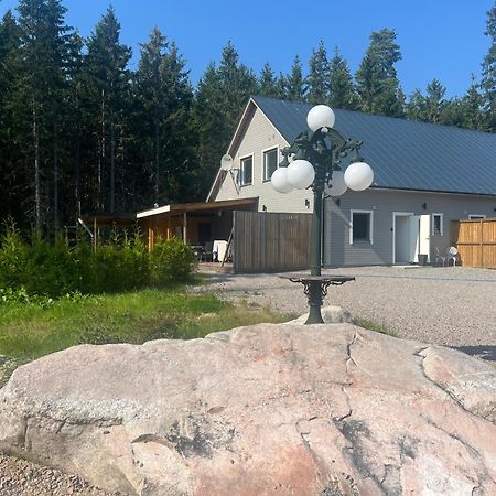 Gaeststuga 100M Fran Sjoen Vislanda Exterior photo